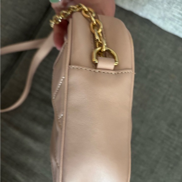 Tory Burch Blush Quilted Crossbody Bag - Picture 6 of 13